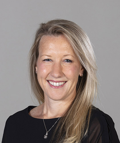 Rhian Davies Headshot